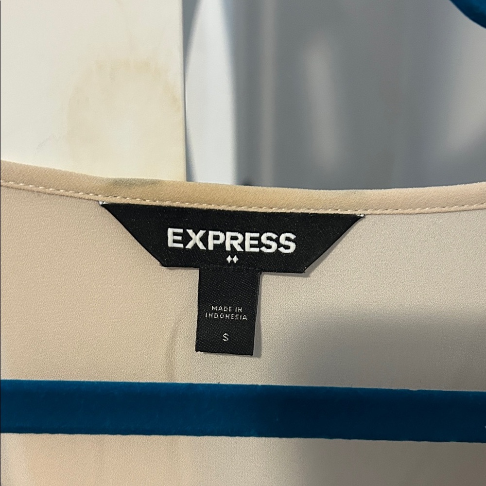 Express Cream Button-Front Blouse - Picture 2 of 3